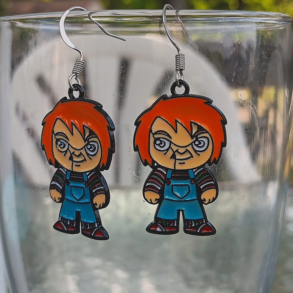 Horror Movie Earrings - Picture 2 of 5